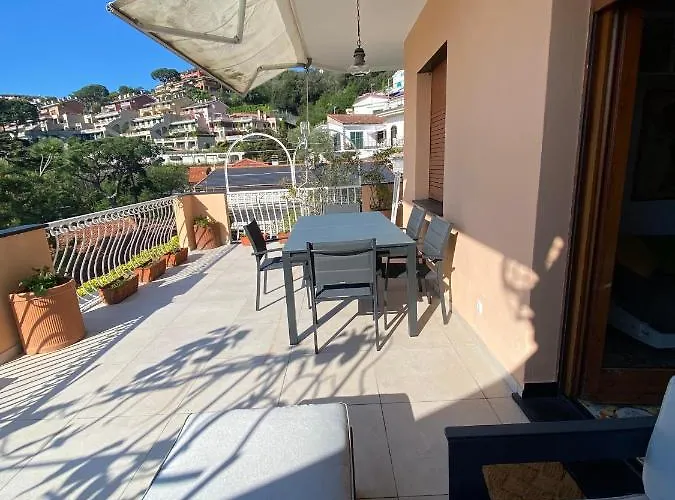 La Casa Di Renata By Portofinovacanze Apartment Rapallo